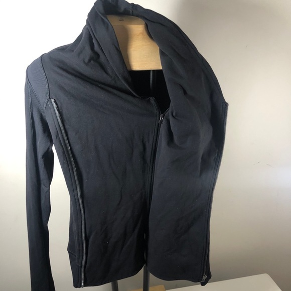 Lululemon Bhanki yoga jacket - Picture 3 of 10